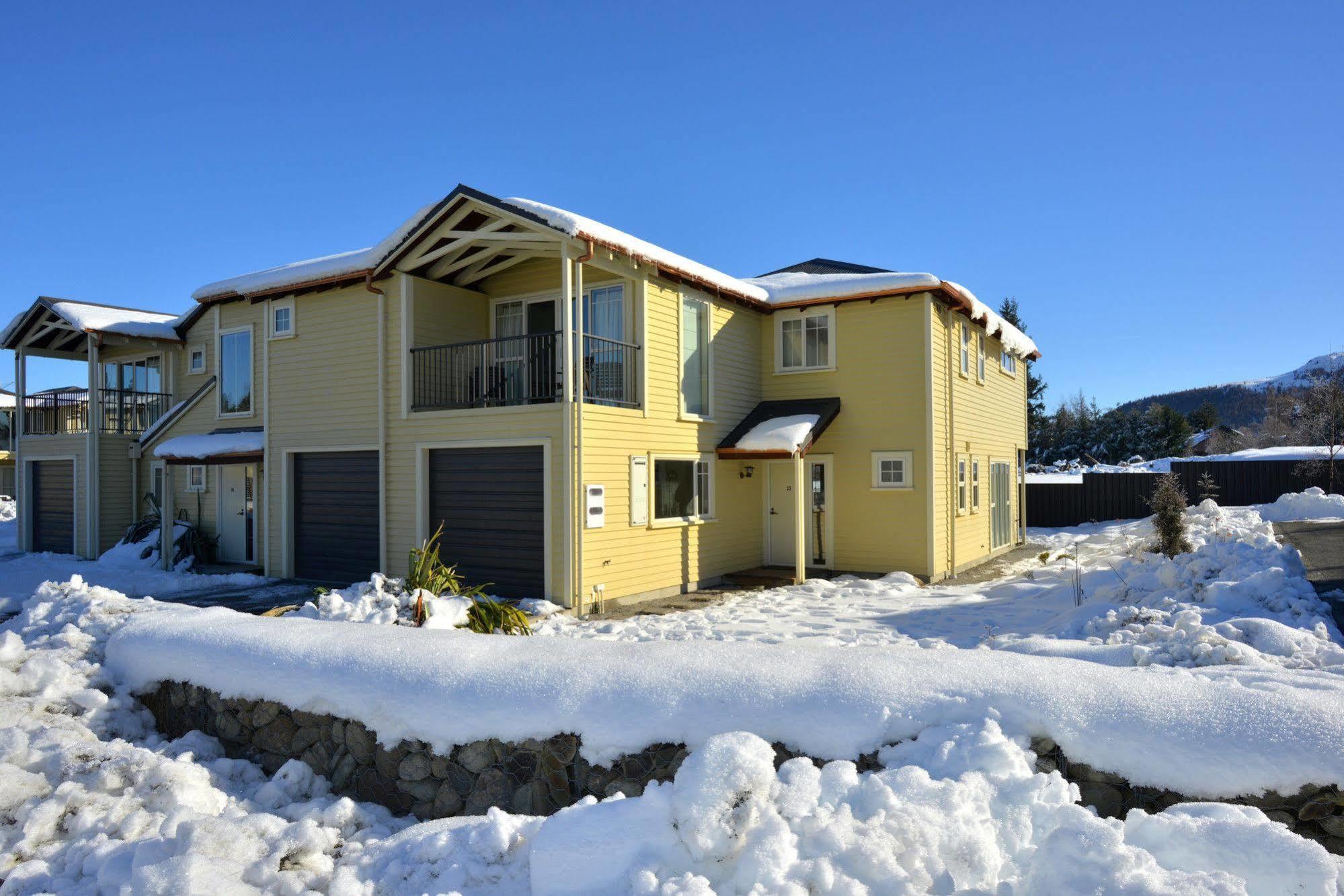 Mantra Lake Tekapo Aparthotel Exterior foto